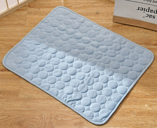 Self-Cooling Dog Cooling Mat – No Water, No Freezing