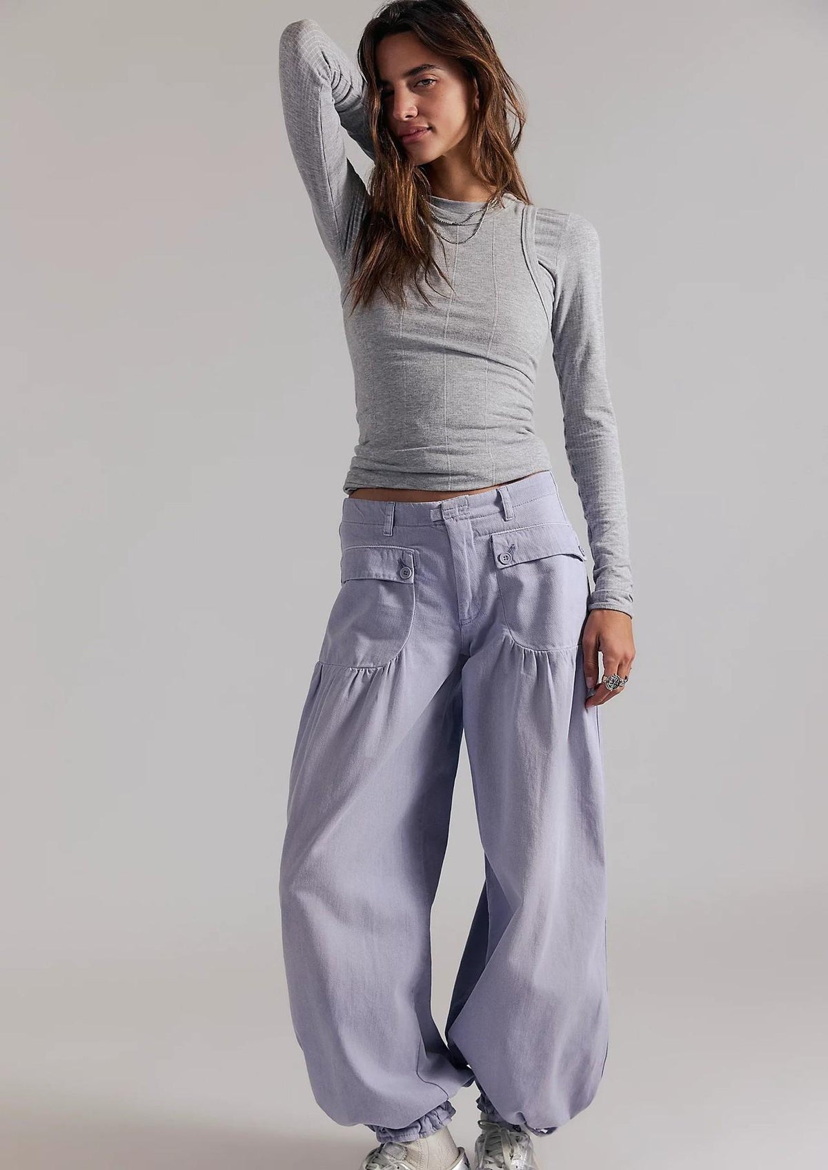 Women's High-Waisted Baggy Denim Cargo Jeans with Drawstring Hem