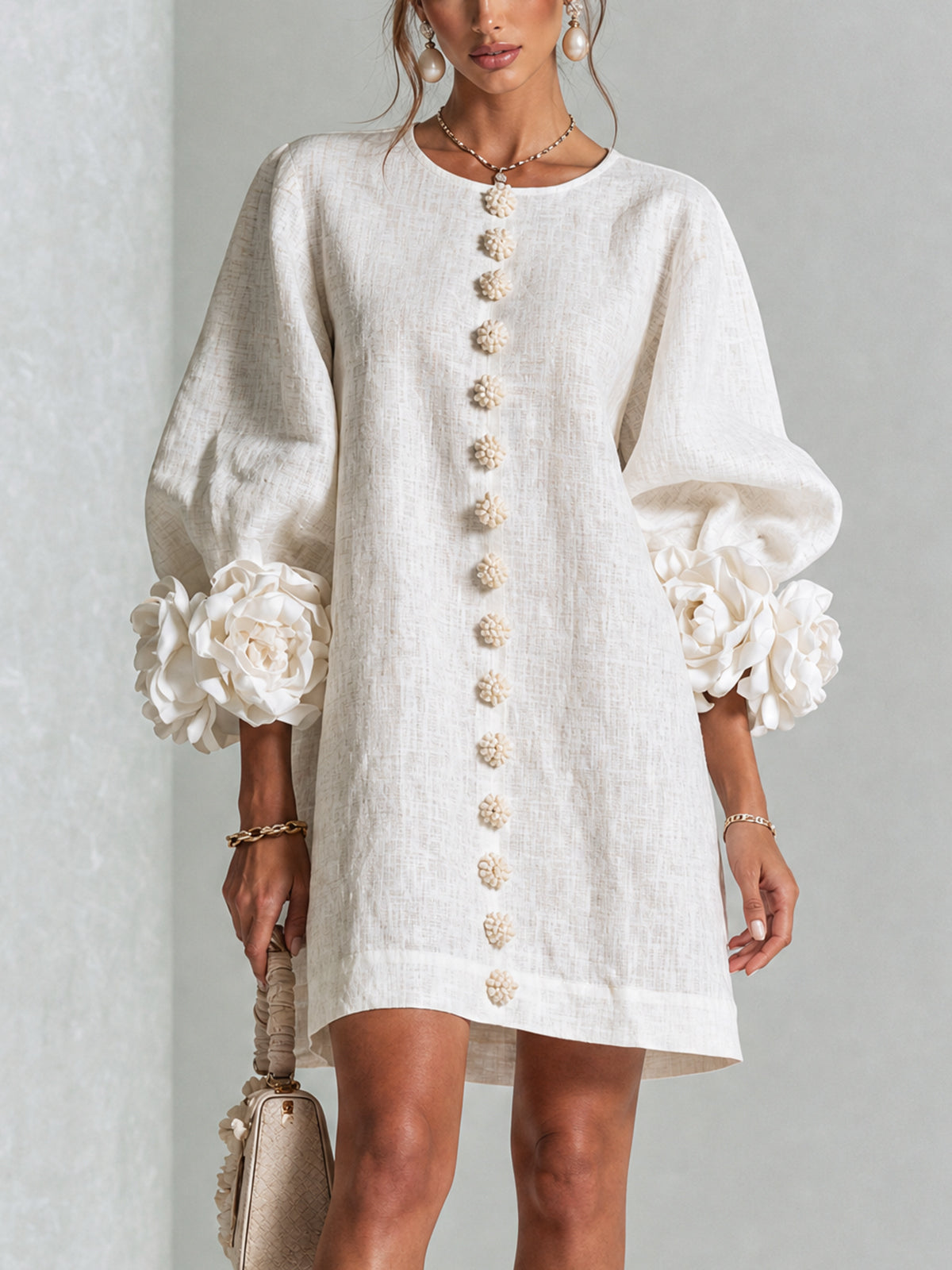 🔥1 pc $19.99！💝💝White Floral Button-down Mini Dress With Striking Floral Cuffs