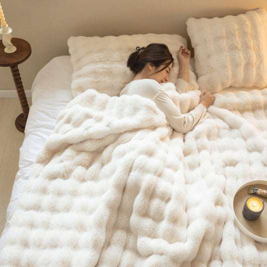 Luxury Double-Sided Fluffy Blanket – Ultra Soft Cozy Throw for Bed & Sofa
