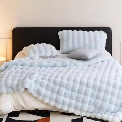 Luxury Double-Sided Fluffy Blanket – Ultra Soft Cozy Throw for Bed & Sofa