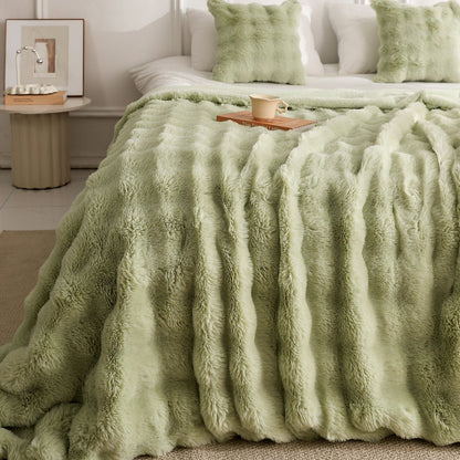 Luxury Double-Sided Fluffy Blanket – Ultra Soft Cozy Throw for Bed & Sofa