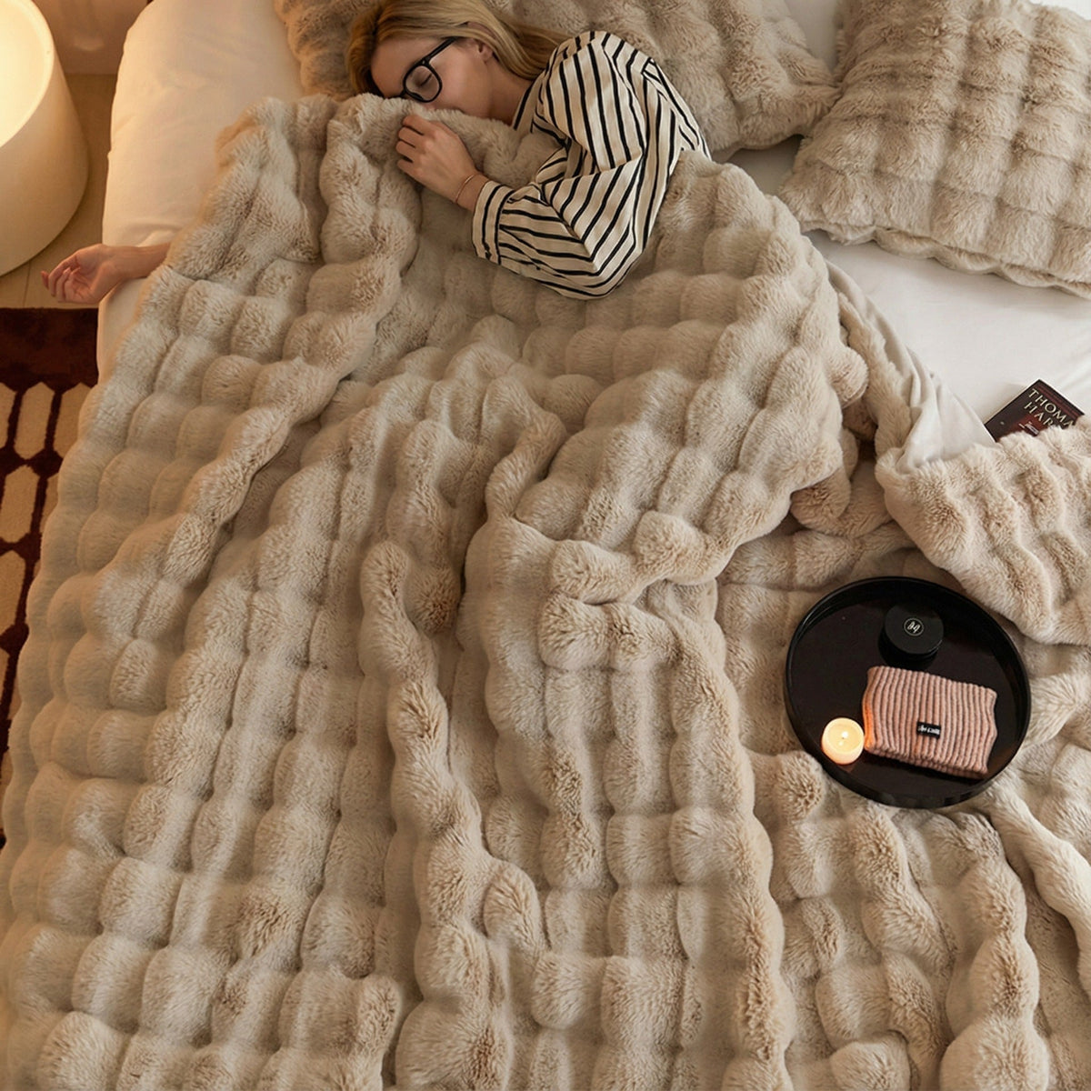 Luxury Double-Sided Fluffy Blanket – Ultra Soft Cozy Throw for Bed & Sofa